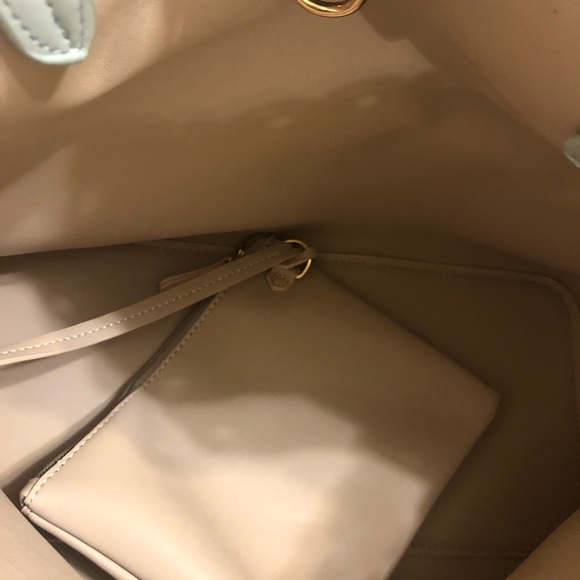 Blue totes - Picture 4 of 5